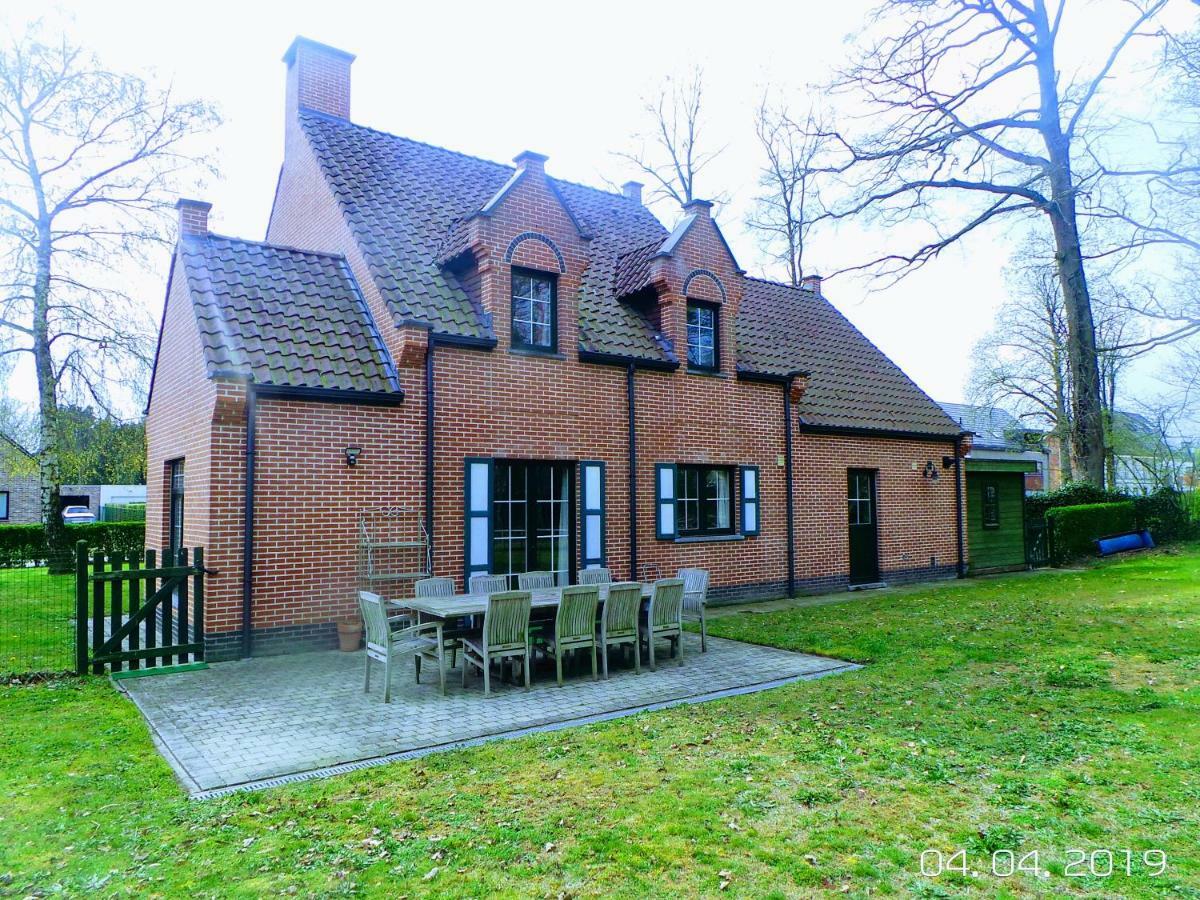 Villa De Ruiter Waasmunster Exterior foto
